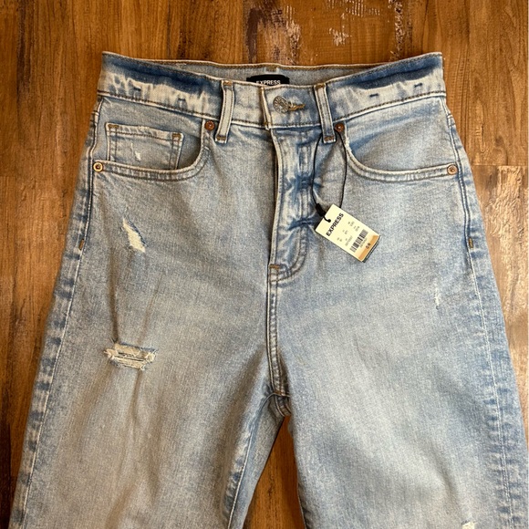 EXPRESS SUPER HIGH WAISTED RIPPED RAW HEM MODERN STRAIGHT JEANS NWT - Picture 5 of 11